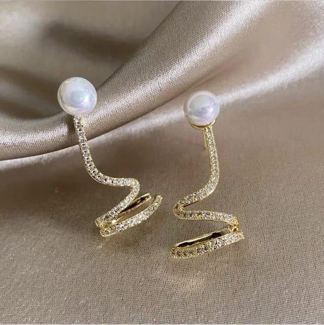 Avr Jewels Stunning Gold Plated Twisted Geometrical Pearl Rhinestone Classy Korean Earrings - Image 3