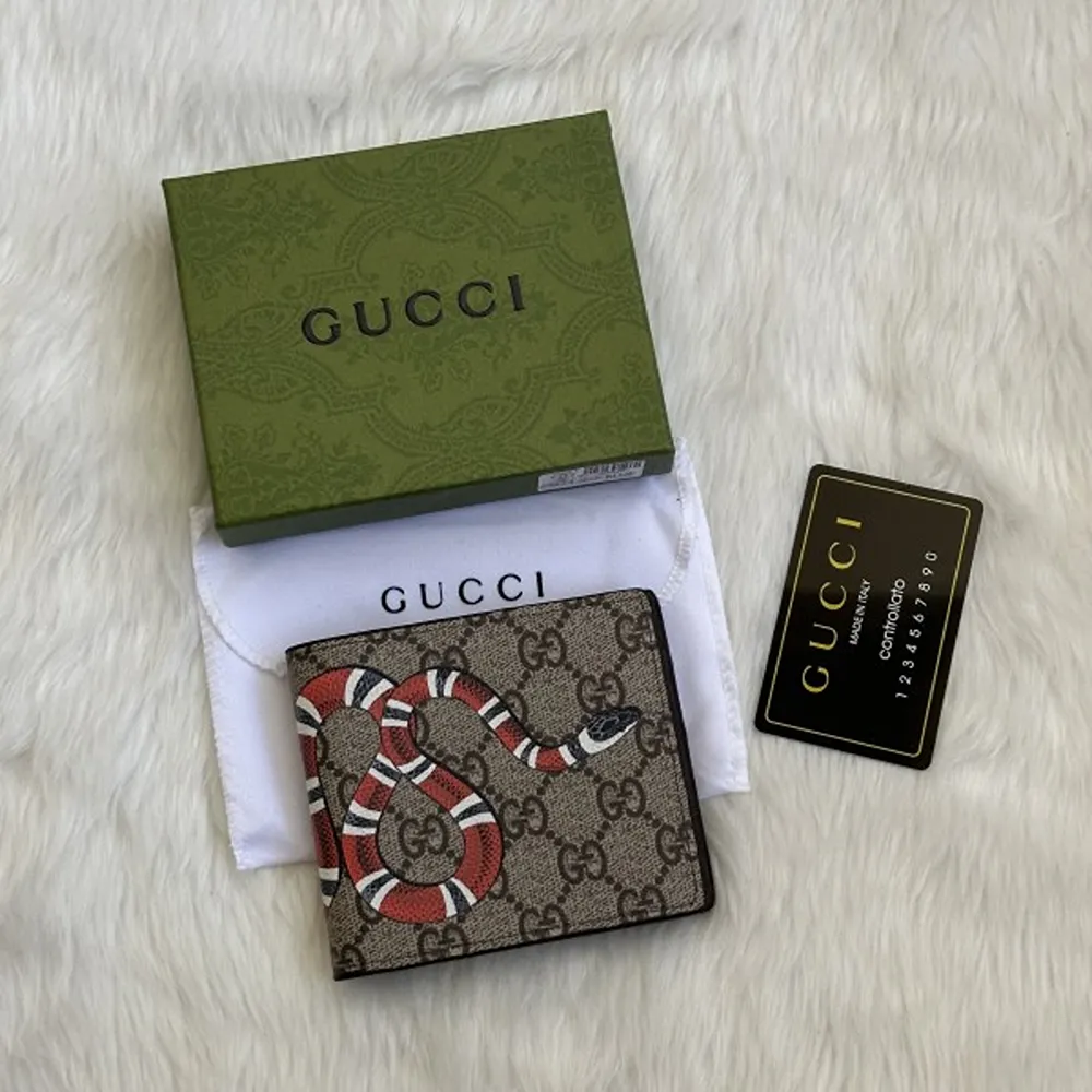 Gucci Wallet For Men (SUP556)