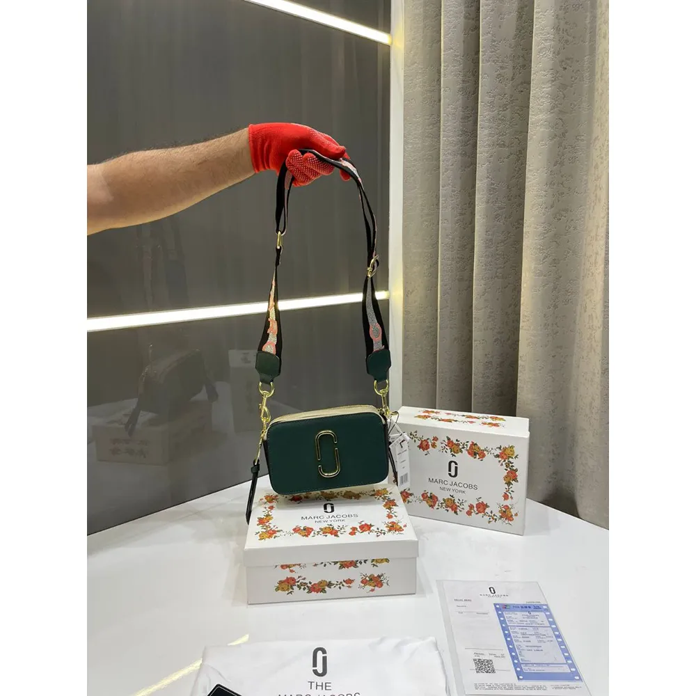 Stylish Marc Jacobs Shoulder Bag For Women (LAB1126)
