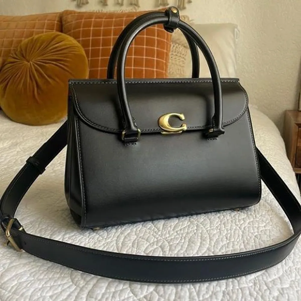 Stylish Coach Handbag For Women (BSF888)